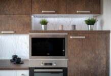 Kogo wezwać do lodówki?